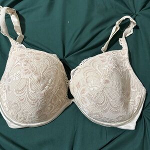 Cacique Cream Lace Bra